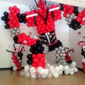 Robot balloon decorations on an indoor event